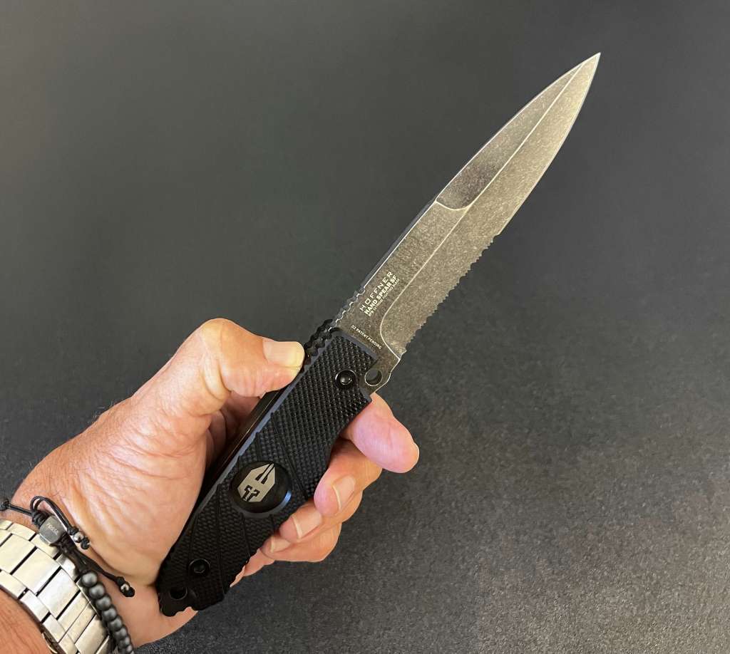 Index Divot grip with Hoffner Knives